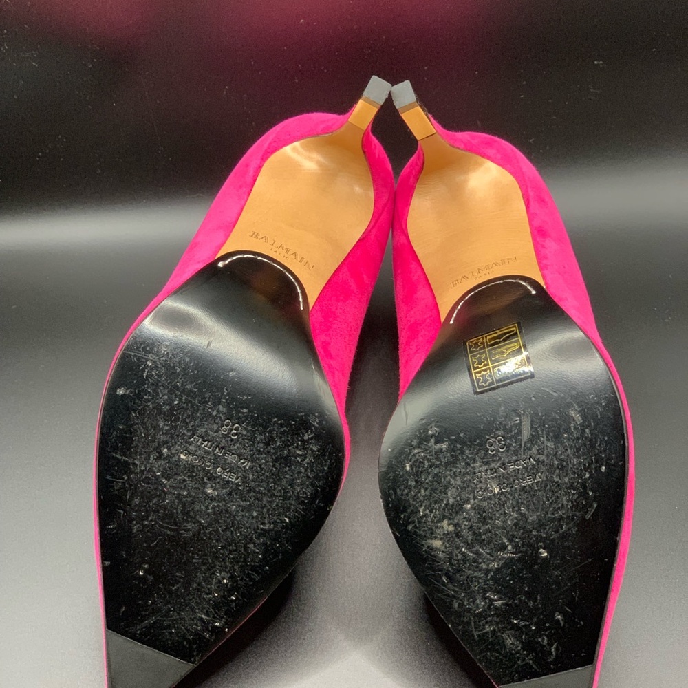 Balmain 
Pink Suede Pointed Toe Heels Gold Hardware Pumps Size 38 - Picture 3 of 13